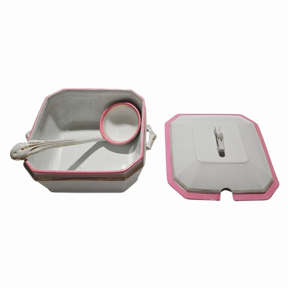 Vintage Pink & White Casserole / Veggie Dish with Lid & Spoon - Picture 3 of 8